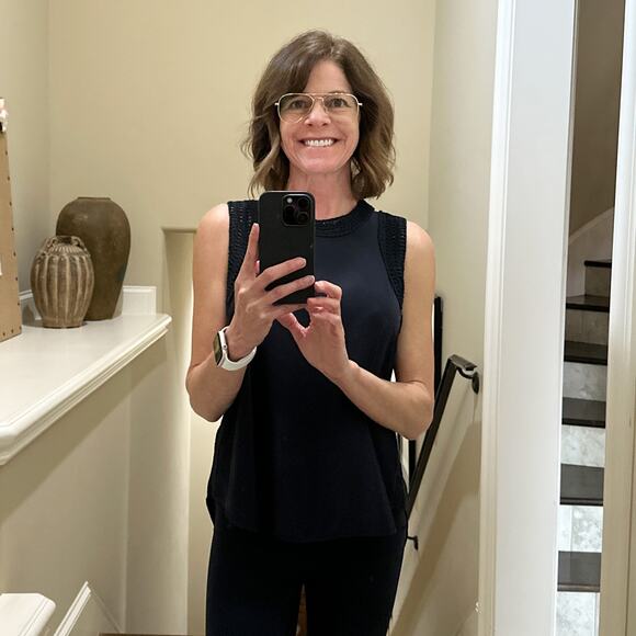 ELIZABETH and JAMES Vivi Crochet Trim Silk Top S - Picture 4 of 10